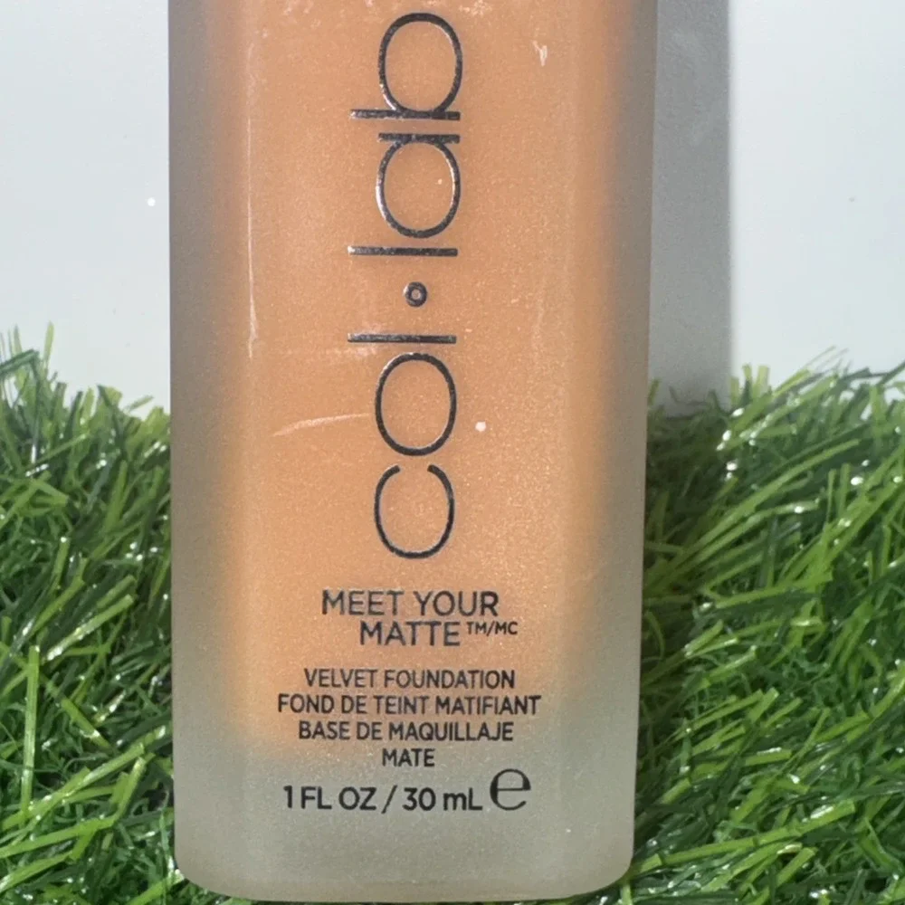 Collab Meet Your Matte Velvet Foundation Chestnut # 9.5 Airbrush Affect